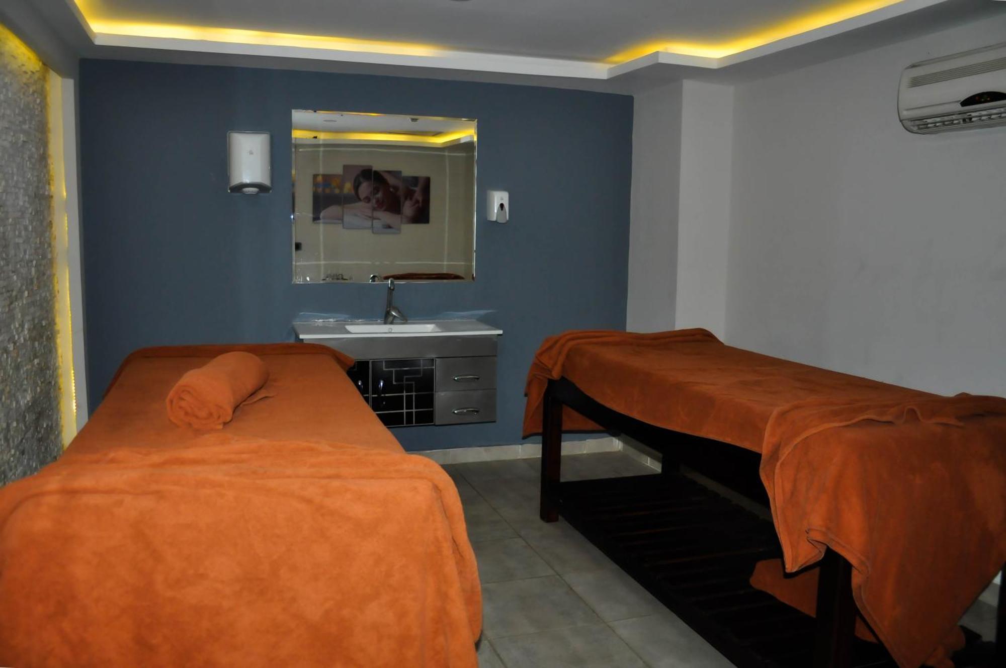 Gravity Hotel & Aqua Park Sahl Hasheesh Families And Couples Only Hurghada Exterior photo