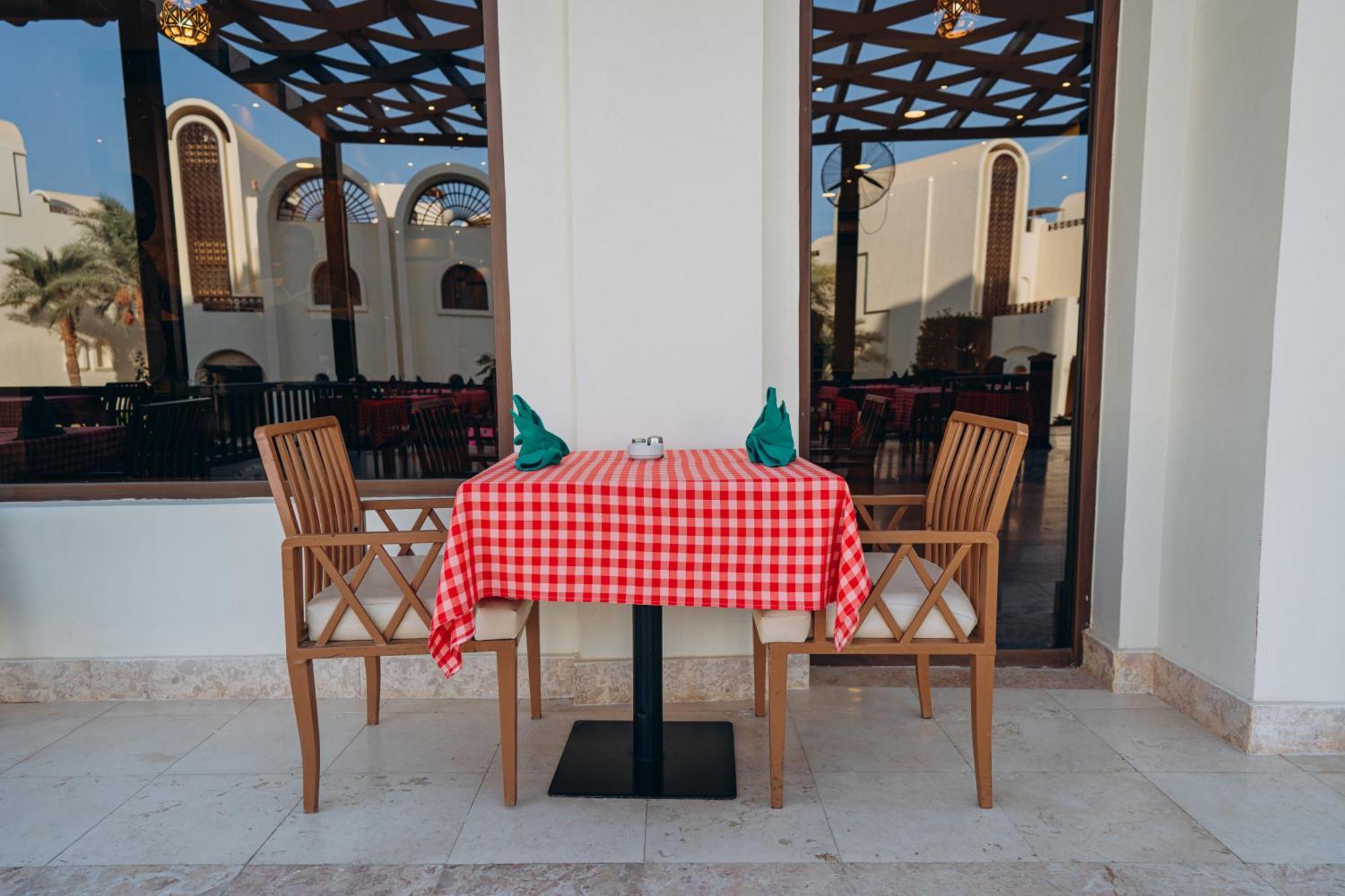 Gravity Hotel & Aqua Park Sahl Hasheesh Families And Couples Only Hurghada Exterior photo