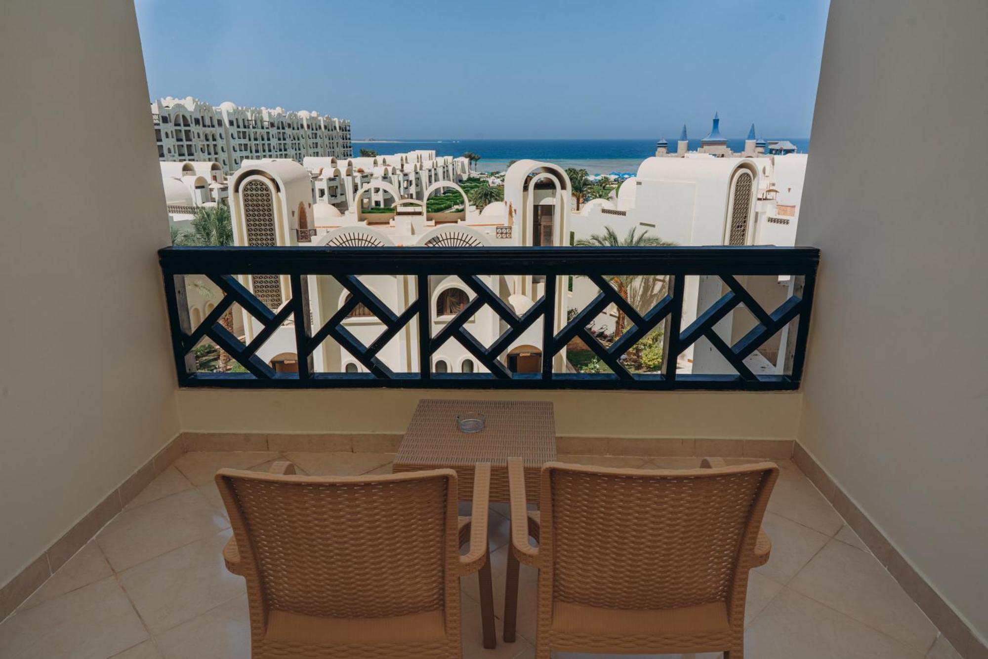 Gravity Hotel & Aqua Park Sahl Hasheesh Families And Couples Only Hurghada Exterior photo